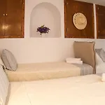 Dimele Rooms & Studios